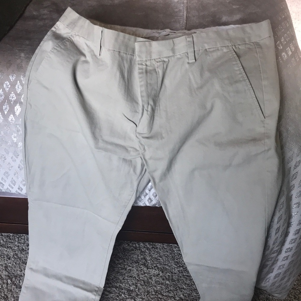 Men’s Old Navy Classic Slim pants 40x36 EUC
